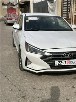 هیۆندای ئەلەنترا